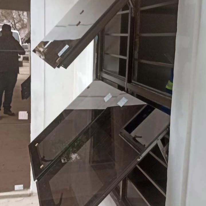 Completed frameless glass balustrade on balcony